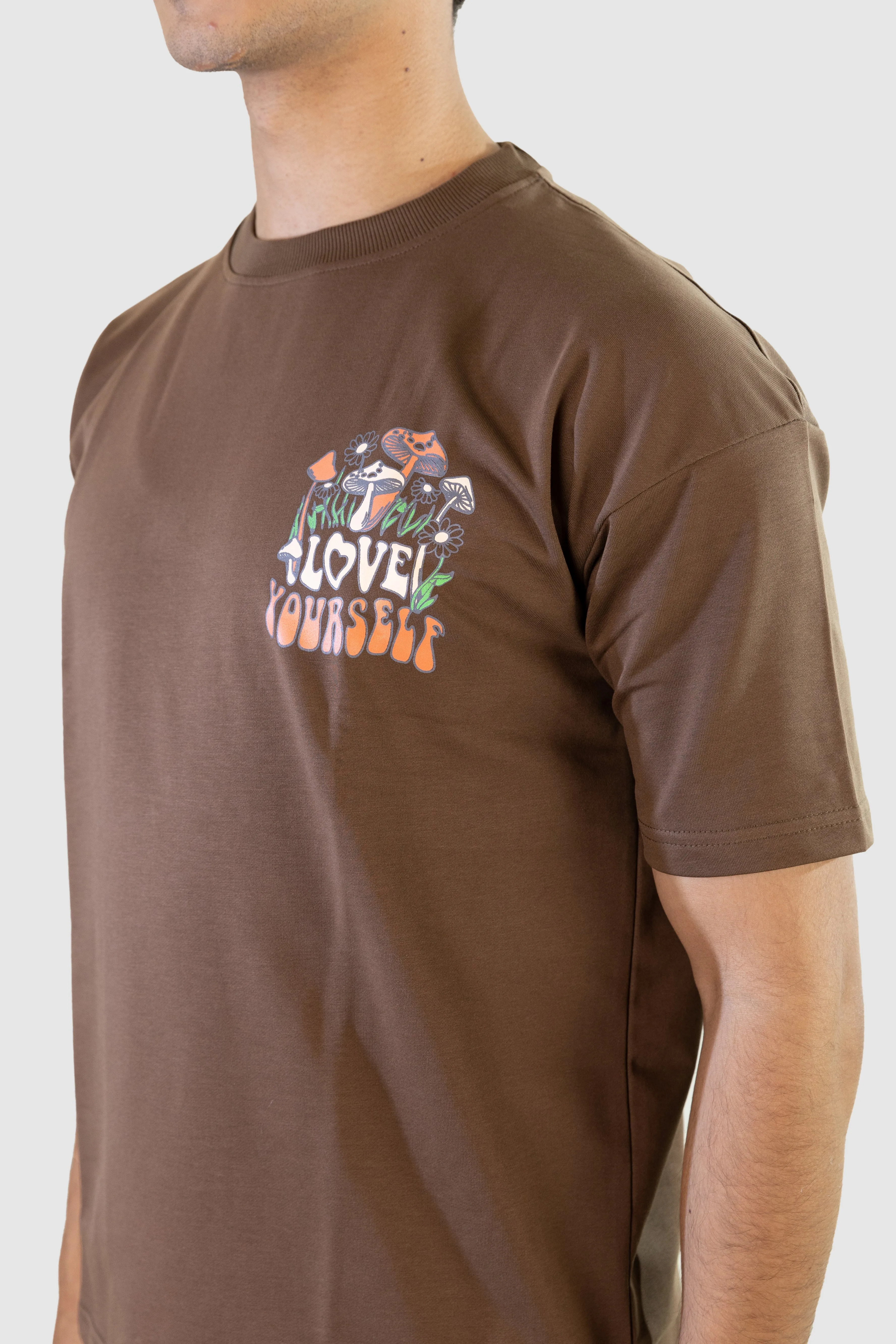 Love Yourself T-shirt: Brown
