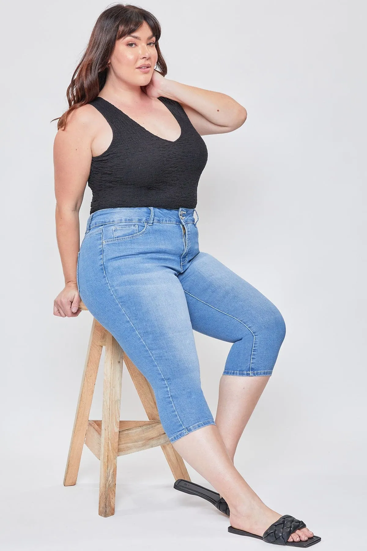 Women´s Plus High-Rise 2 Button Capri
