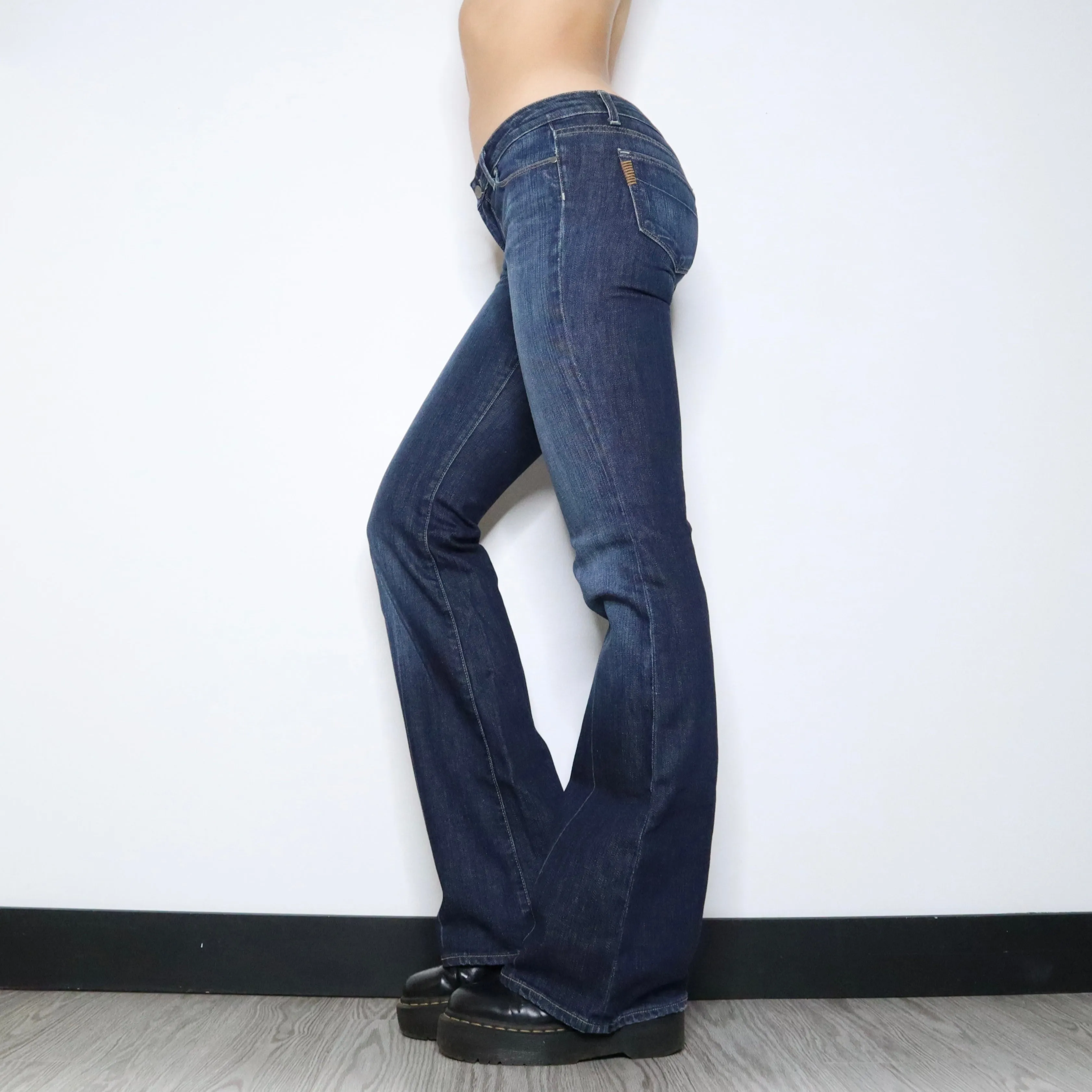 Y2K Low Rise Flared Jeans (Small)